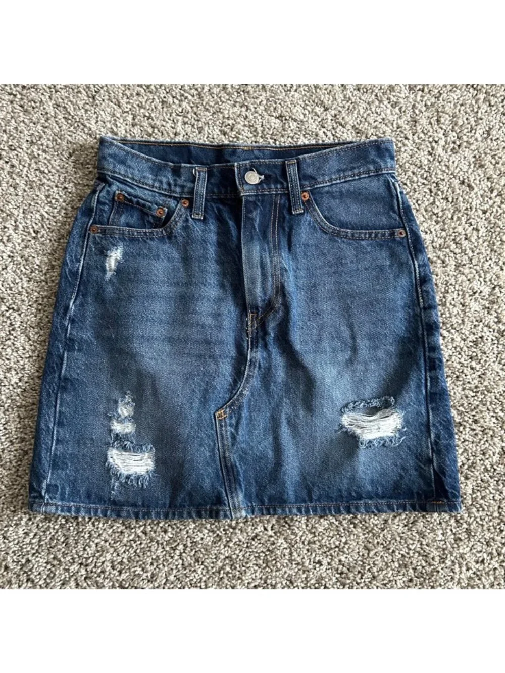 Levis Women's Sz 26 Distressed Denim Skirt High-Waisted Casual Blue Jeans - Picture 7 of 7